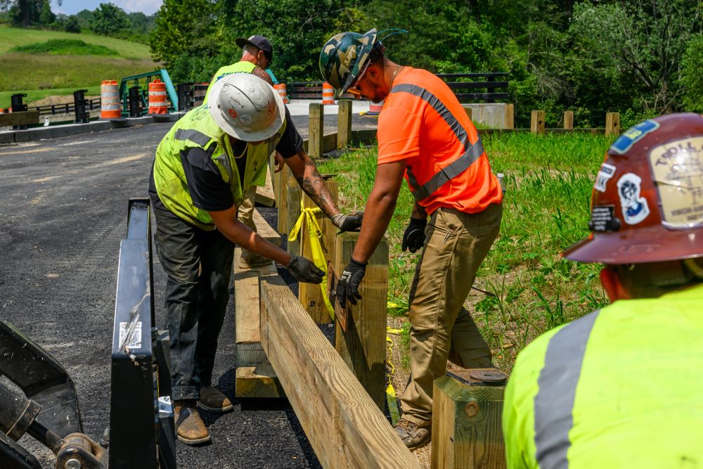 RSS crew installing guiderail